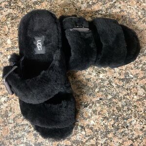 Ugg Women’s Fuzz Yeah Slippers
